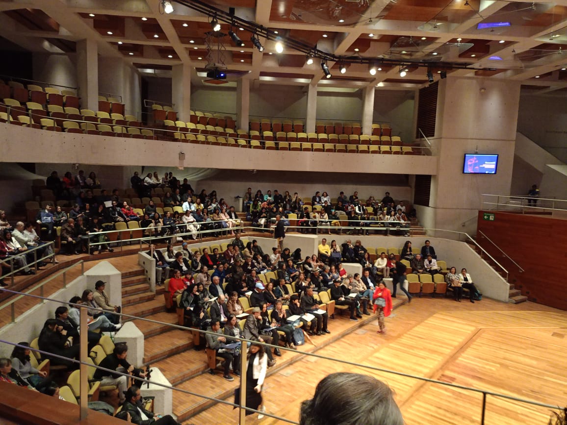 Espacio de graduaciones auditorio Fabio Lozano